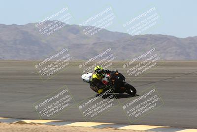 media/Apr-10-2022-SoCal Trackdays (Sun) [[f104b12566]]/Bowl (11am)/